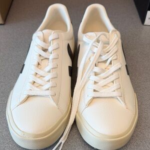 Veja White and Black Sneakers brand new never worn